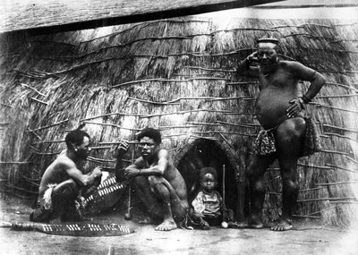 Villaggio nativo in Zululand, c.1895 da South African Photographer